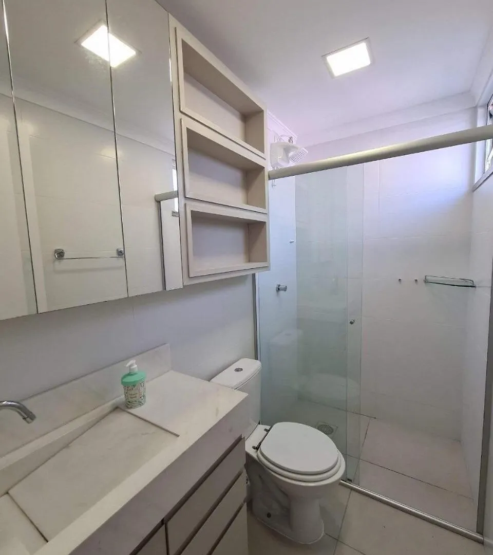 A50 - Montese 301 - Apartamento Para 08 Pessoas - 03 Dormitorios Bombinhas
