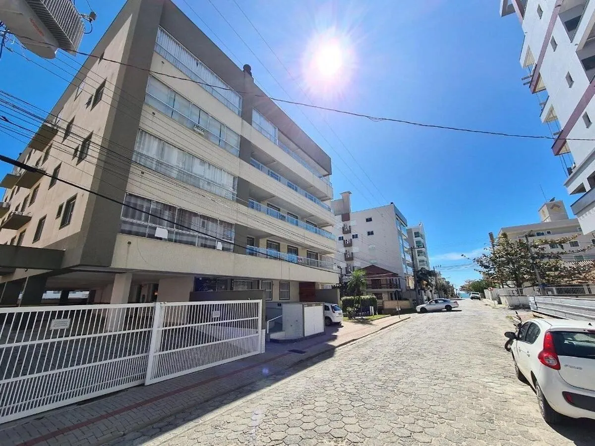 A50 - Montese 301 - Apartamento Para 08 Pessoas - 03 Dormitorios Bombinhas