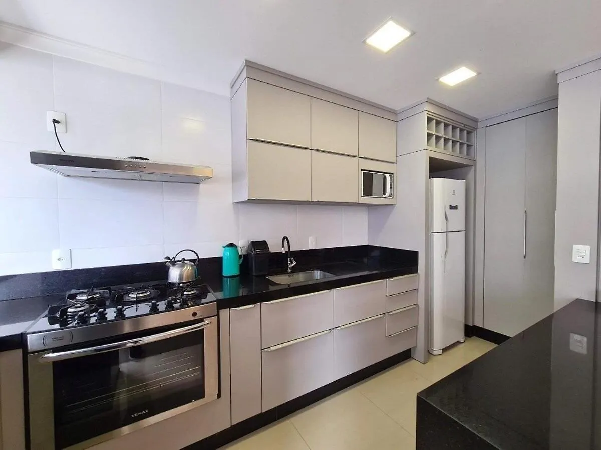 A50 - Montese 301 - Apartamento Para 08 Pessoas - 03 Dormitorios Bombinhas